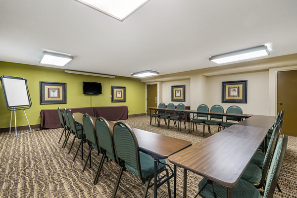 Comfort Inn & Suites St. Pete Clearwater Airport