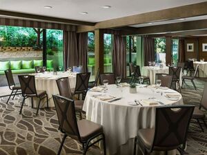 Brentwood Room & Patio