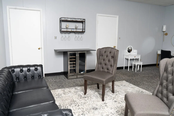 Studio Novella Winston