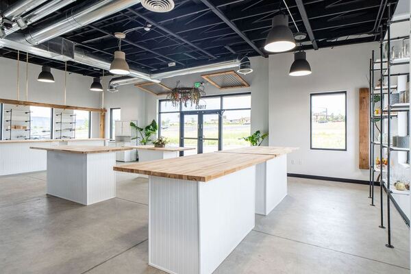 Sweetwater a Flower Market