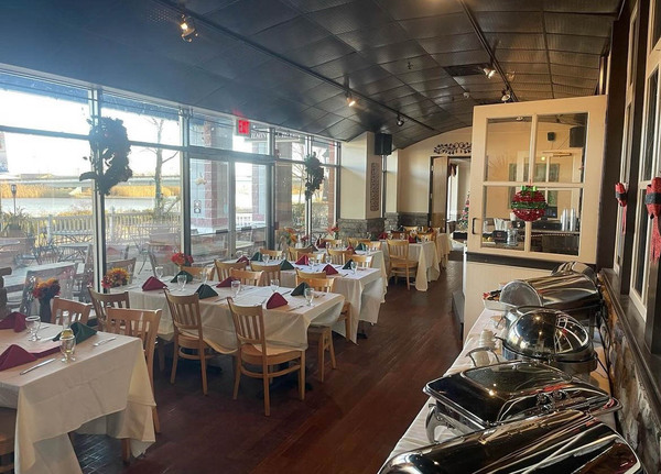 Timothy's Riverfront Grill & Wilmington Hall