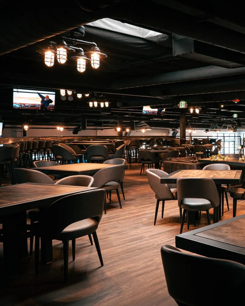 Hendo's Barrel House