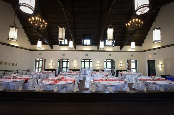 Matthew Bieszczat Center - Forest Preserves of Cook County