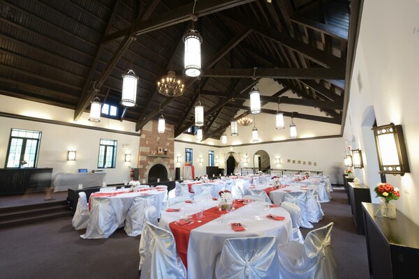 Matthew Bieszczat Center - Forest Preserves of Cook County