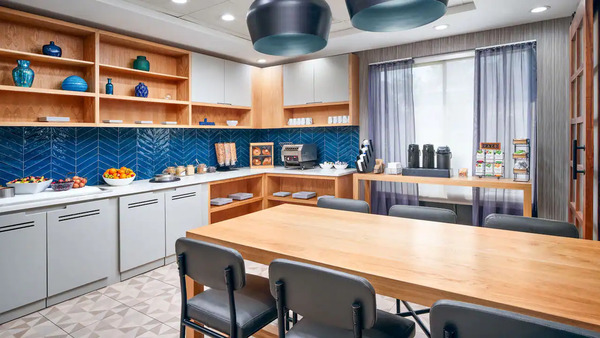 Hyatt Place Louisville/East