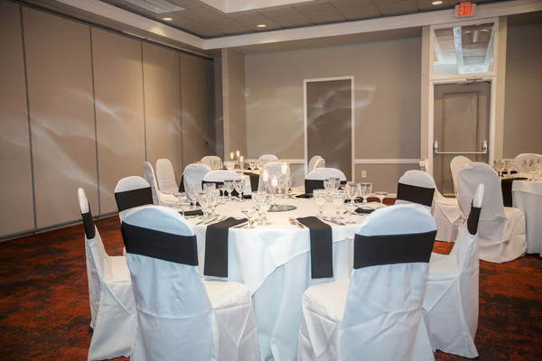 Ramada by Wyndham Jacksonville Hotel & Conference Center