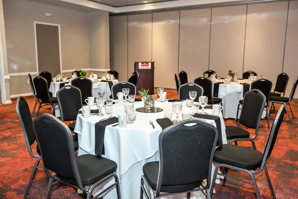 Ramada by Wyndham Jacksonville Hotel & Conference Center