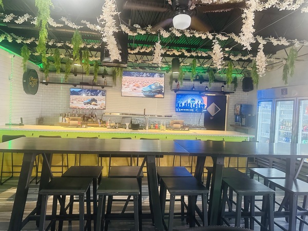 Marlos Bar Libations & Cuisine