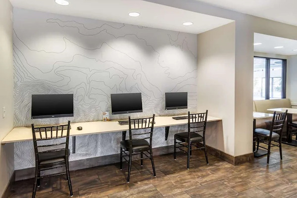 Best Western Plus CottonTree Inn