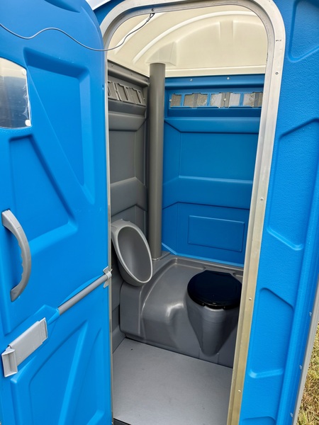 Lavish Loos Restroom Solutions