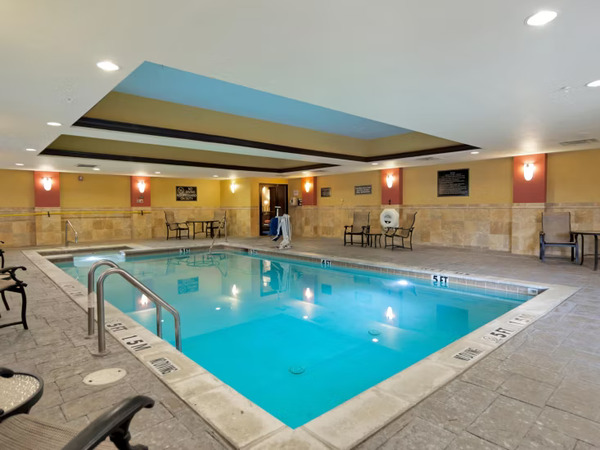 Holiday Inn Express & Suites DFW West - Hurst