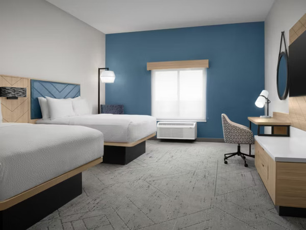 Holiday Inn Express & Suites DFW West - Hurst