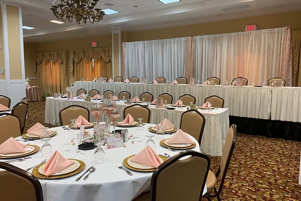 Town & Country Inn and Suites