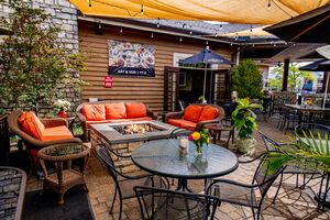 The Horse & Barrel Patio