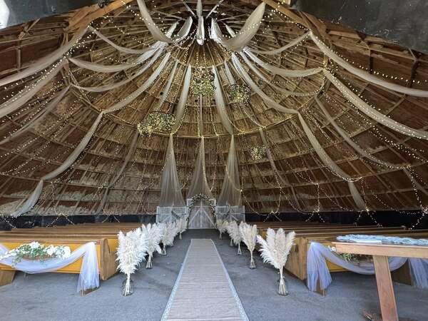 Metzger Gardens Wedding & Event Venue