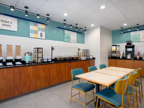 Country Inn & Suites