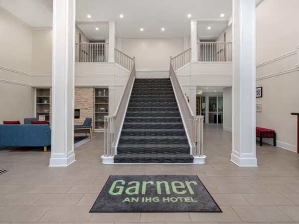 Country Inn & Suites