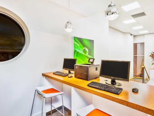 Holiday Inn Sydney- Waterfront