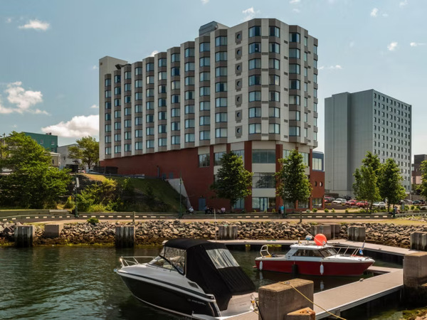 Holiday Inn Sydney- Waterfront