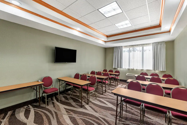 Comfort Inn & Suites