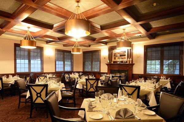 Jag's Steak & Seafood / Piano Bar