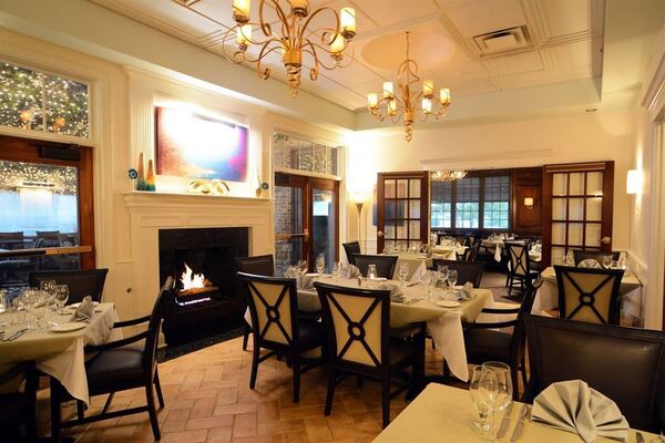 Jag's Steak & Seafood / Piano Bar