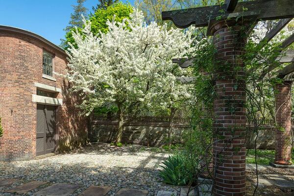 Corliss-Carrington House