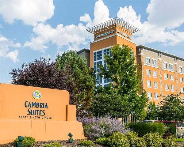 Cambria hotel & suites Denver International Airport