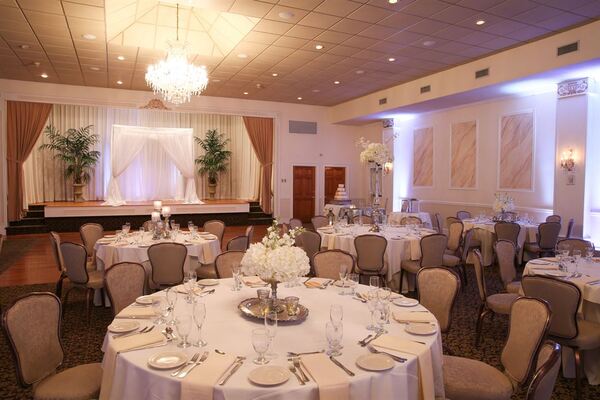 Falco's Catering at The Renaissance