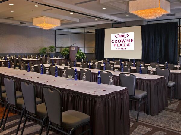 Crowne Plaza Suffern-Mahwah