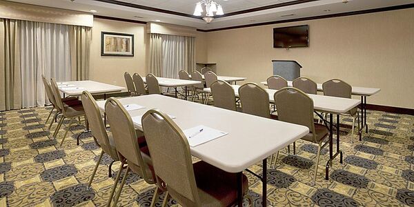 Holiday Inn Express & Suites Georgetown