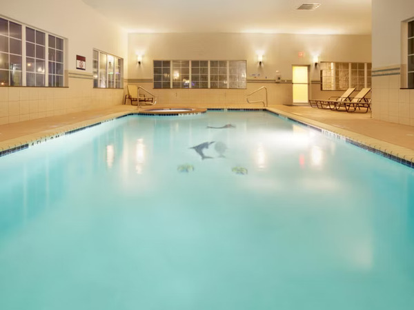 Holiday Inn Express & Suites Georgetown