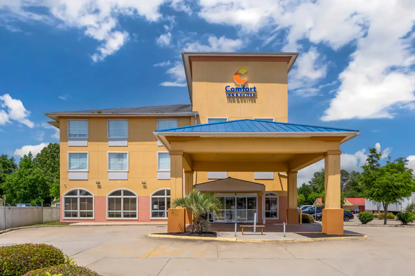 Comfort Inn & Suites