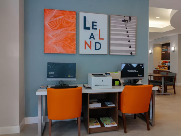 Holiday Inn Express Leland / Wilmington