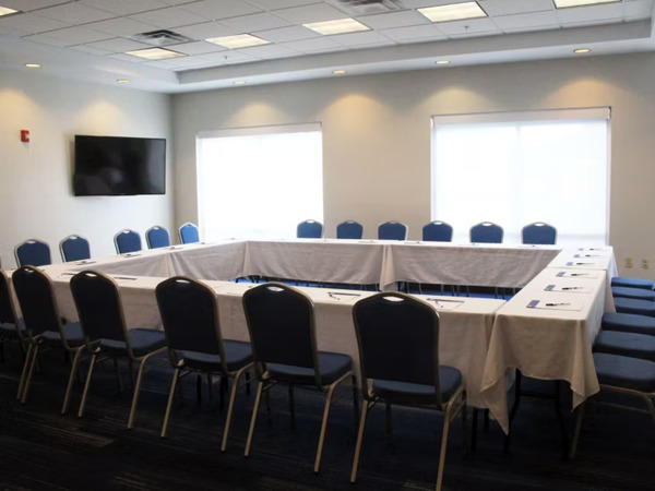 Holiday Inn Express Leland / Wilmington