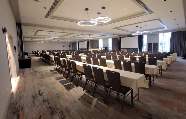 DoubleTree by Hilton Hotel Sacramento