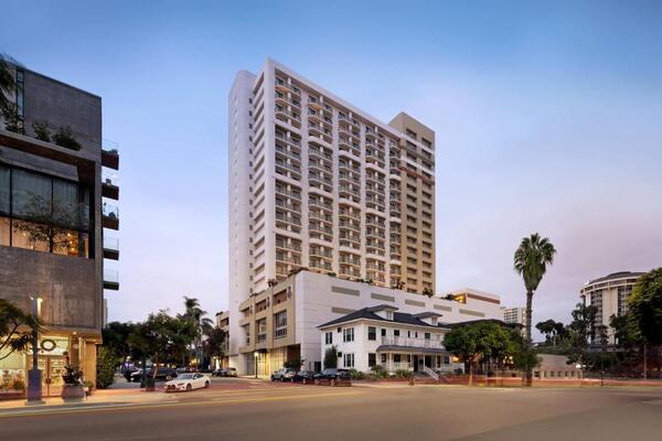 Courtyard San Diego Downtown Little Italy