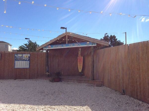 Joe Pop's Shore Bar & Restaurant