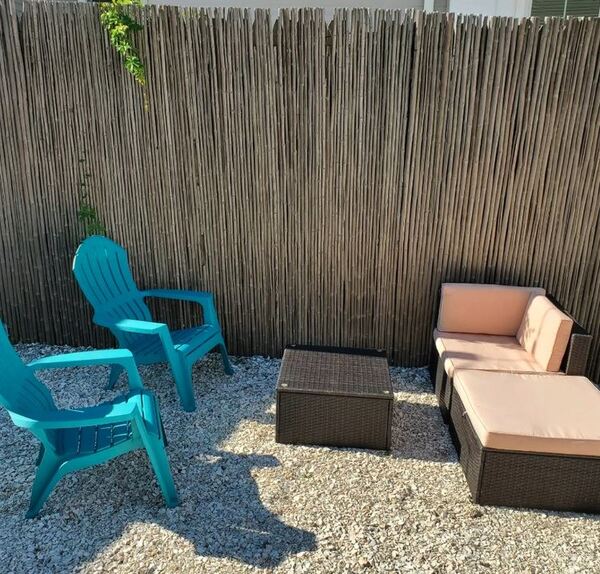 Joe Pop's Shore Bar & Restaurant