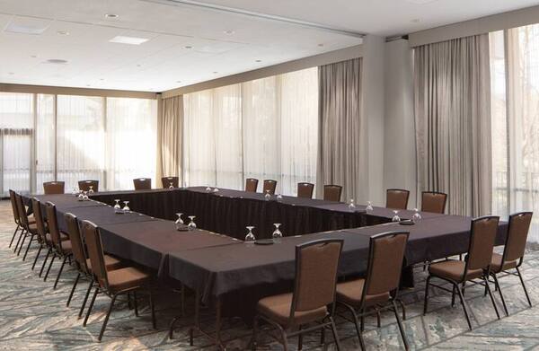 DoubleTree by Hilton Hotel Sacramento