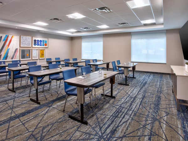 Holiday Inn Express & Suites Kingston