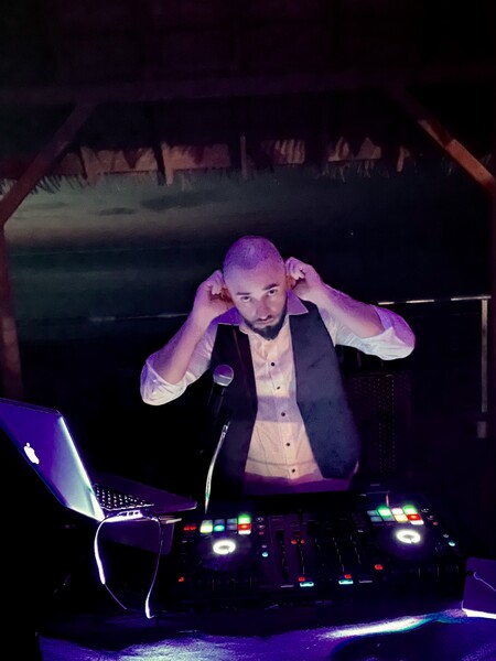 Jason Kent Wedding DJs