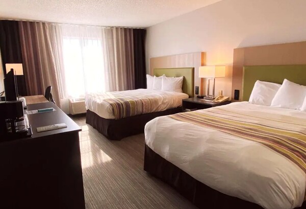 Country Inn & Suites By Radisson, Elk River, MN