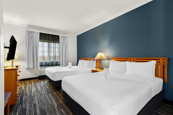 Clarion Suites Anchorage Downtown