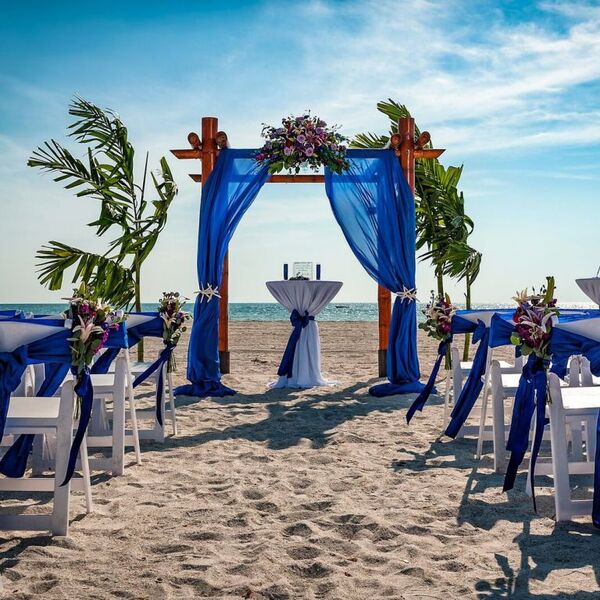 TradeWinds Island Resorts