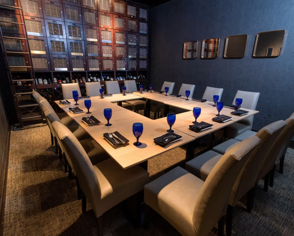 Eno Vino Wine Bar & Bistro