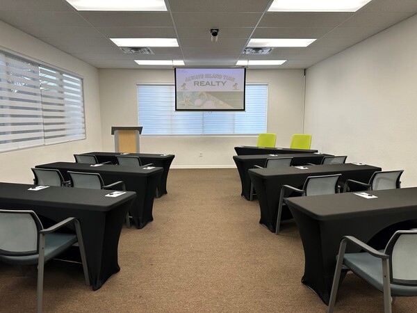 Fort Myers Business Center