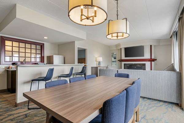 Heidel House Hotel and Conference Center