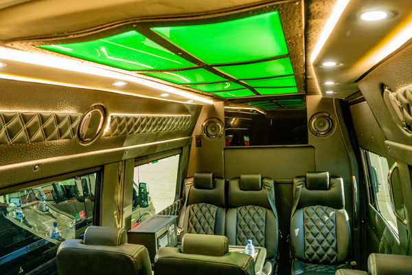 Patriots Limousine & Car Service