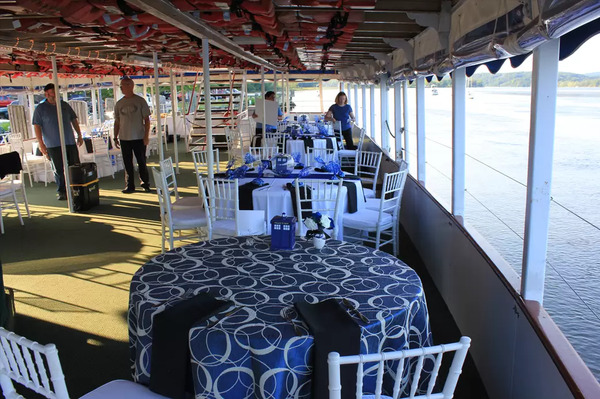 Essex Steam Train and Riverboat